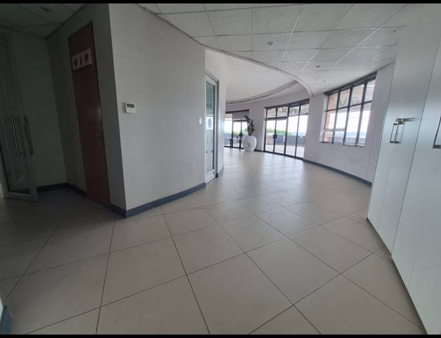 599M² OFFICE TO LET IN RIVONIA